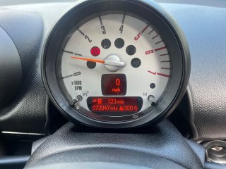 /photos/473/0c8958aa-e467-e81a-8424-c0588592597b_i320x240.jpg