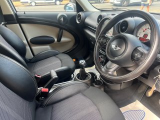/photos/473/4e246ef0-58b3-9e6b-3b11-9c3517b69c45_i320x240.jpg
