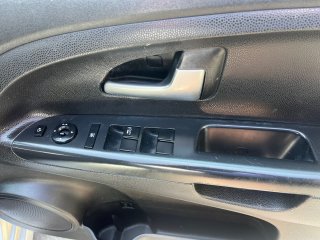 /photos/473/5b9b3ff0-42a5-c22b-6938-2360d0d12ce8_i320x240.jpg