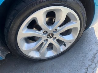 /photos/473/71888c50-1f45-1c97-1a6c-998a3cb0beb8_i320x240.jpg