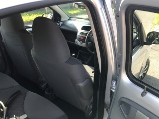 /photos/473/80ff2204-cd41-5ff9-9417-0aec62722090_i320x240.jpg