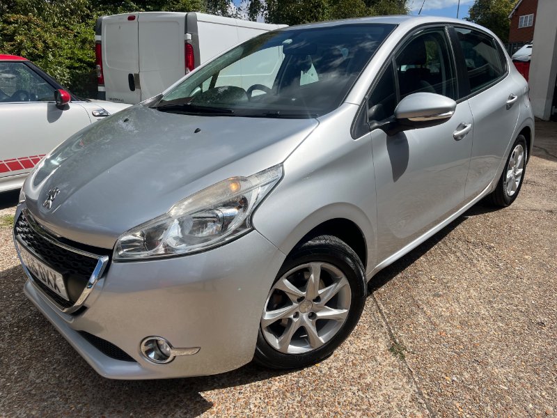 2015 Peugeot 208 1.4 e-HDi Active Hatchback 5dr Diesel EGC Euro 5 s/s 70 ps